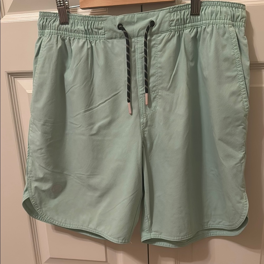 Legends Mens Green Athletic Shorts with Elastic Waistband